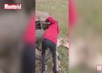 Cruzime care strânge în spate la un băiat de 14 ani